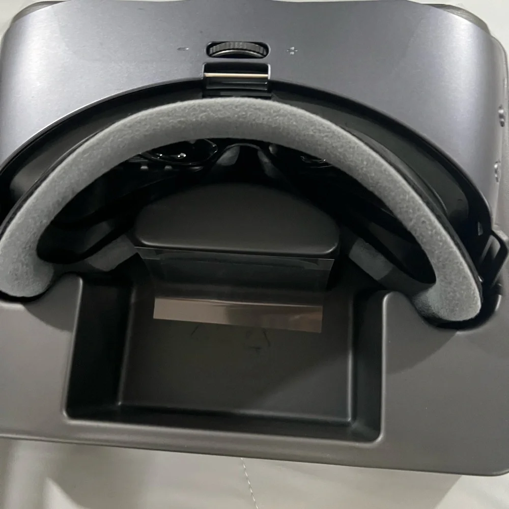 Samsung Black Fitness Tracker